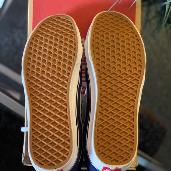 Vans shoes - Picture 5 of 6
